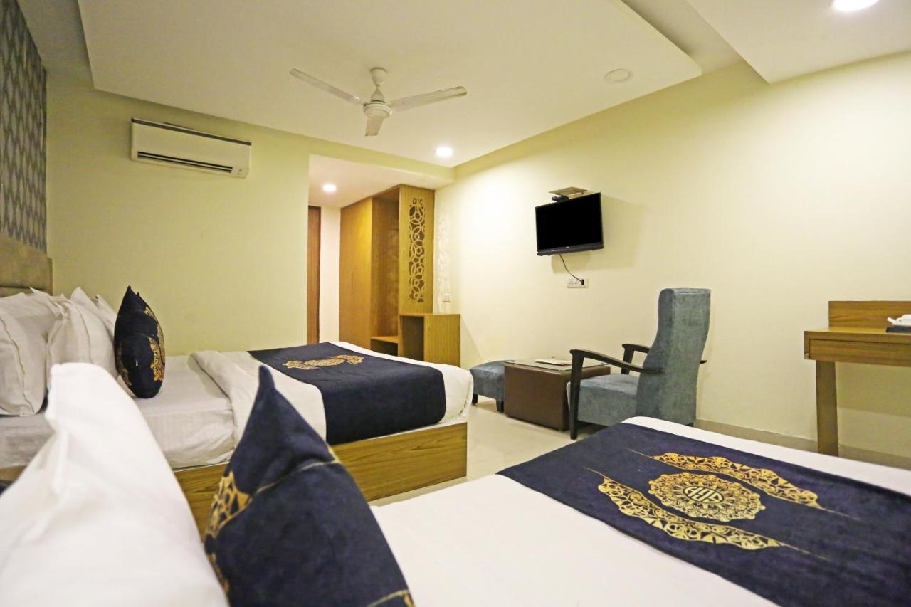 Hotel Grand Suites By D'Capitol Near Delhi Airport Nowe Delhi Zewnętrze zdjęcie