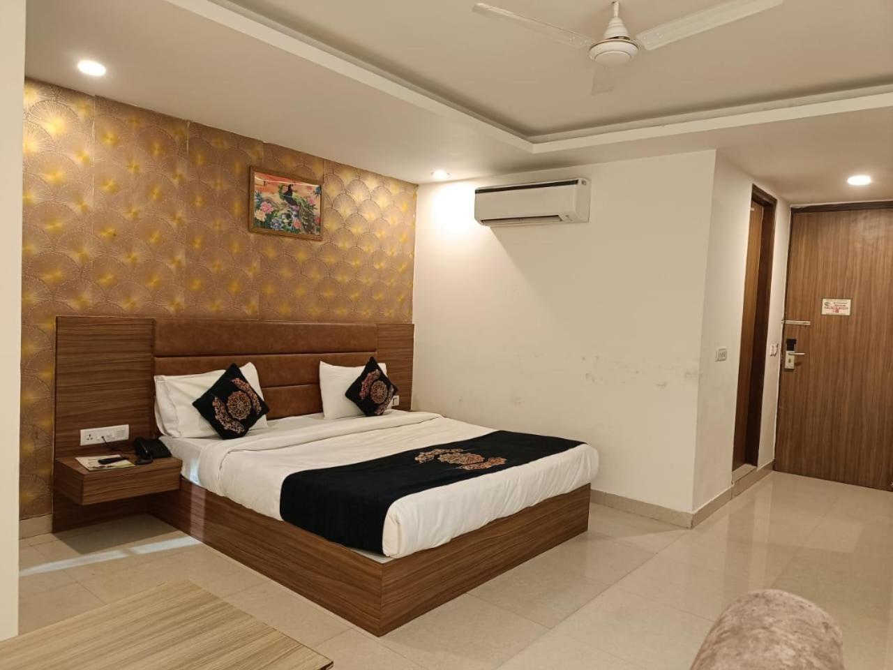 Hotel Grand Suites By D'Capitol Near Delhi Airport Nowe Delhi Zewnętrze zdjęcie