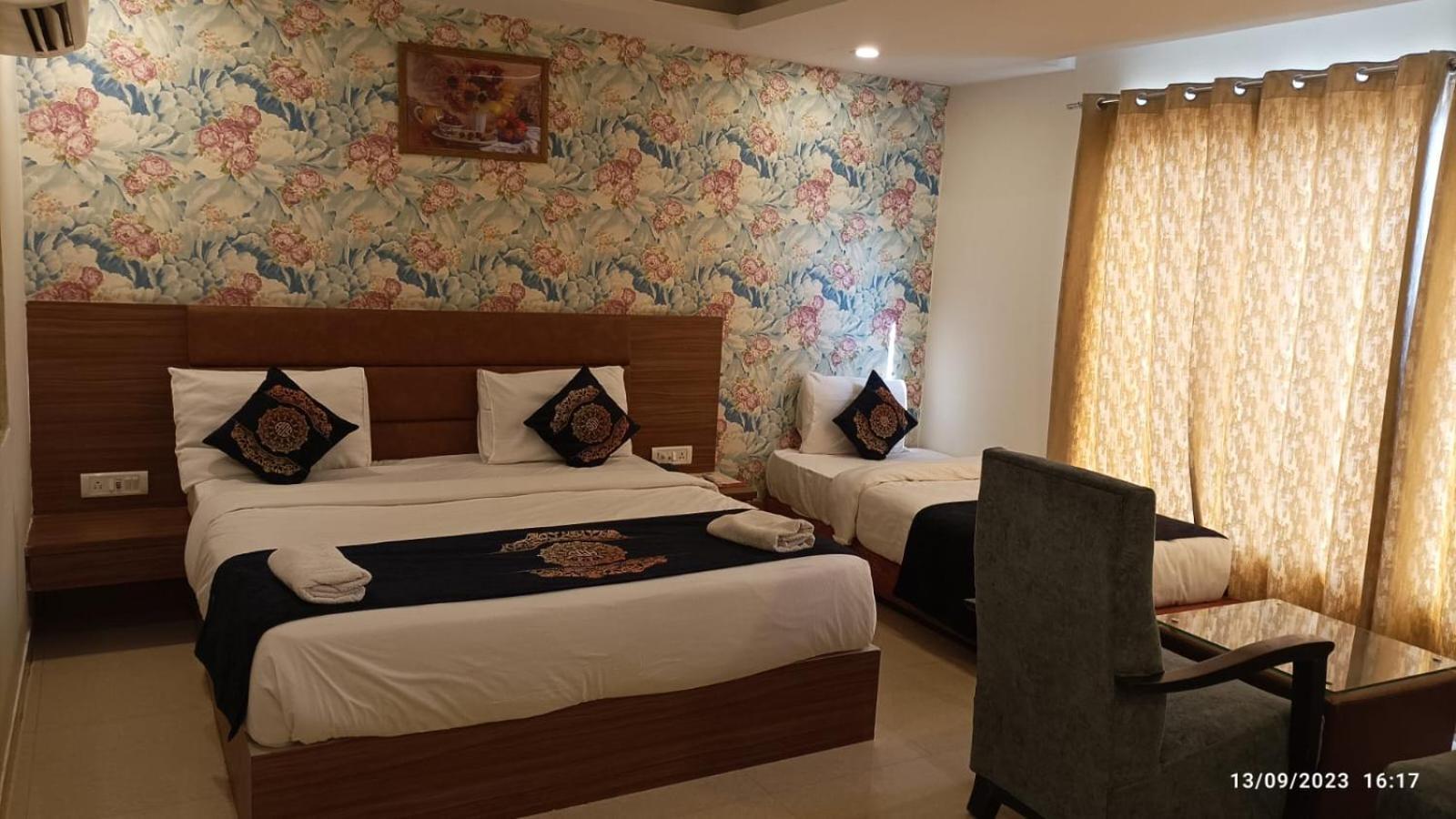 Hotel Grand Suites By D'Capitol Near Delhi Airport Nowe Delhi Zewnętrze zdjęcie