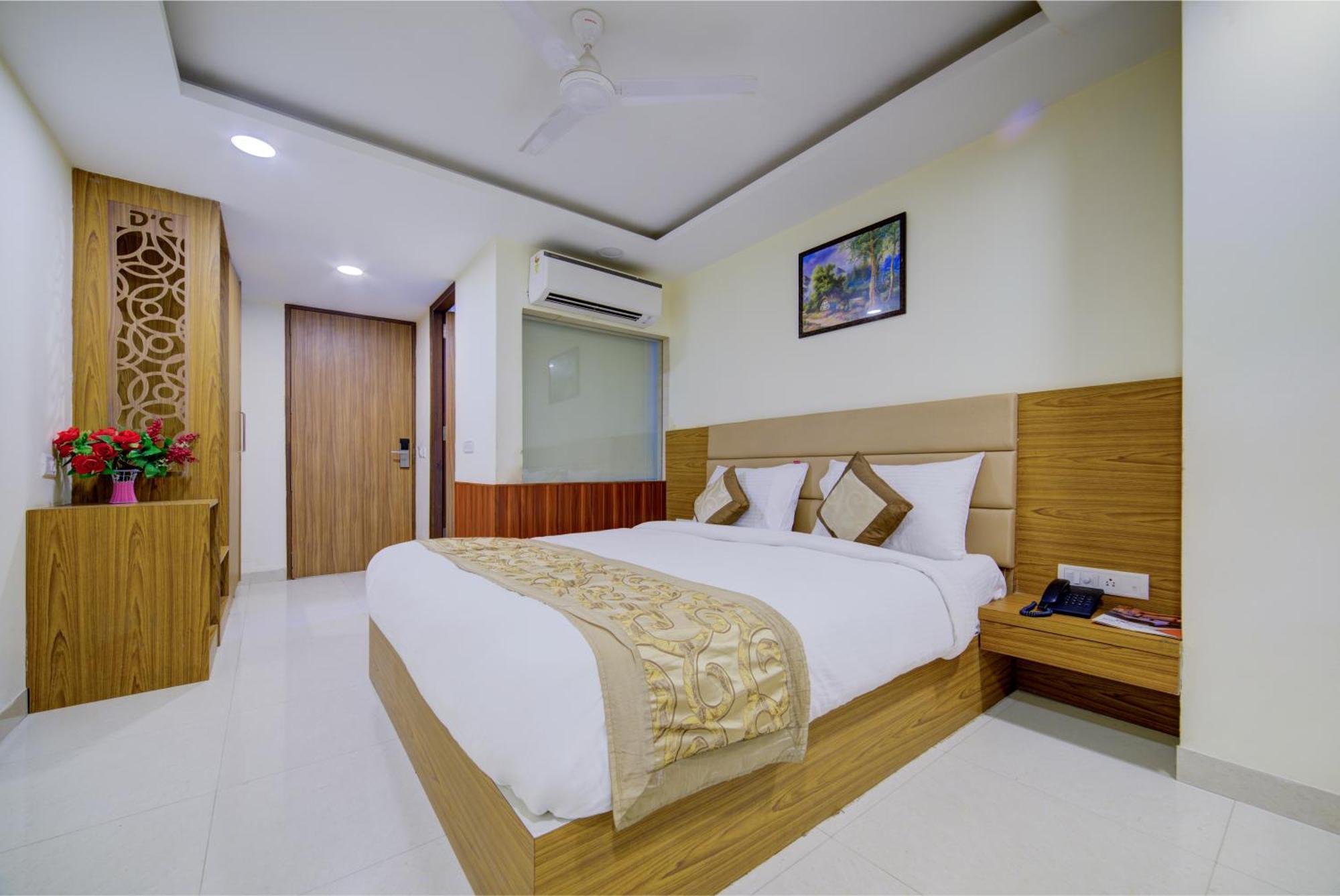 Hotel Grand Suites By D'Capitol Near Delhi Airport Nowe Delhi Zewnętrze zdjęcie
