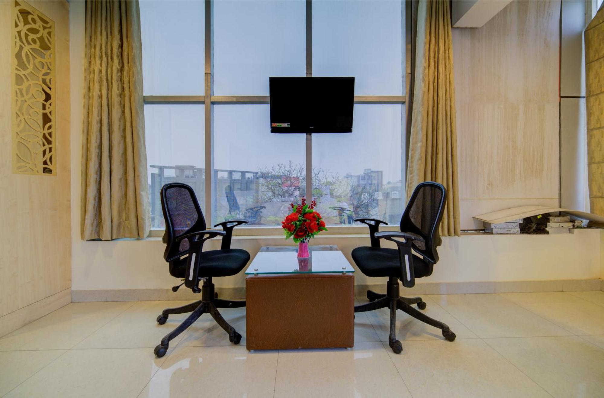 Hotel Grand Suites By D'Capitol Near Delhi Airport Nowe Delhi Zewnętrze zdjęcie